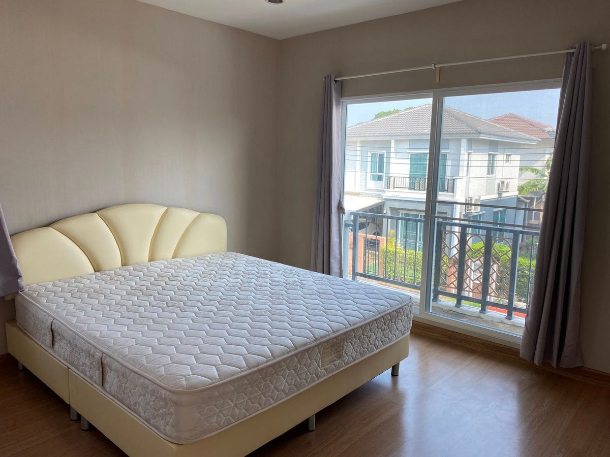 HousePattanakan, Srinakarin : P-2760 for rent/quick sale! Twin House