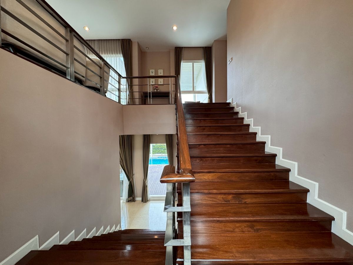 ขายบ้านพุทธมณฑล ศาลายา : (For Sale) Nirvana Icon Pinklao 19.5 ล้านบาท 3 ห้องนอน 4 ห้องน้ำ ขนาด 145 ตร.ว. โทร 0838824256 Big