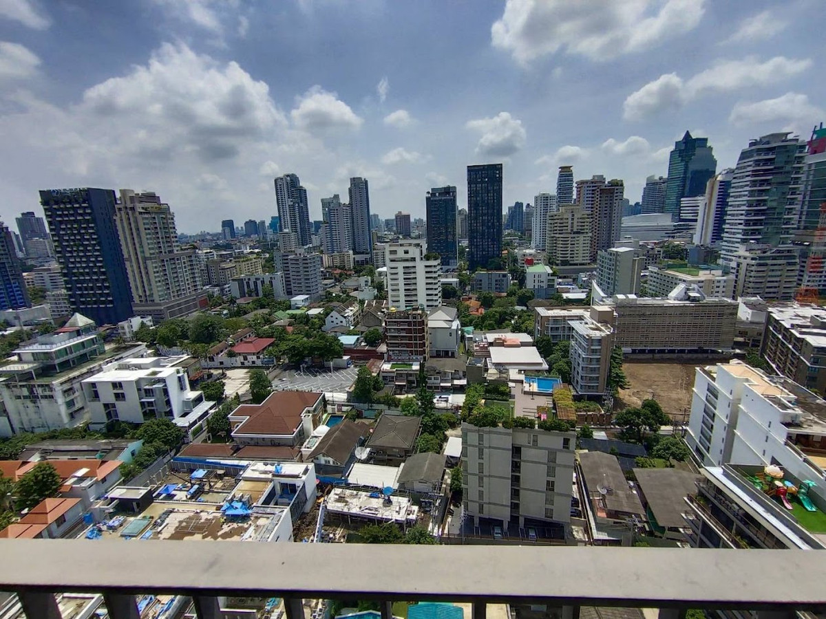 For RentCondoSukhumvit, Asoke, Thonglor : EDGE Sukhumvit 23 Condominium Room for Rent