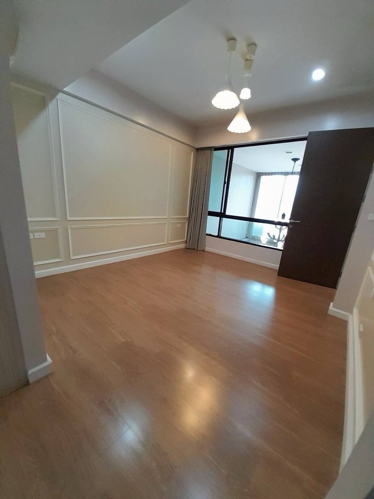 ขายทาวน์โฮมอ่อนนุช อุดมสุข : Townhome 3 ชั้นครึ่ง ราคาดี เงียบสงบ เดินทางสะดวก ใกล้จุดขึ้นลงทางด่วน