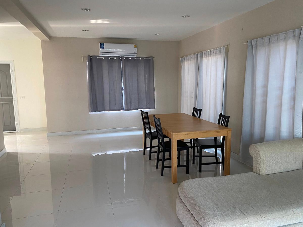 HousePattanakan, Srinakarin : P-2760 for rent/quick sale! Twin House