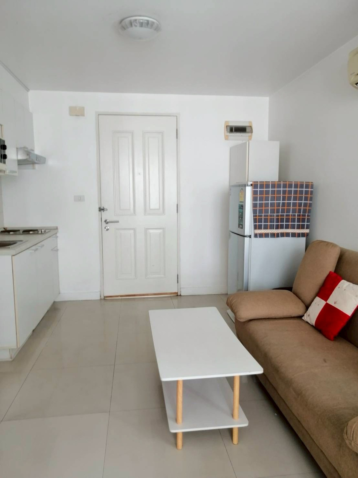 ให้เช่าคอนโดสุขุมวิท อโศก ทองหล่อ : The Clover Thonglor (เดอะ โคลเวอร์ ทองหล่อ) (1bed1bath 40sqm)