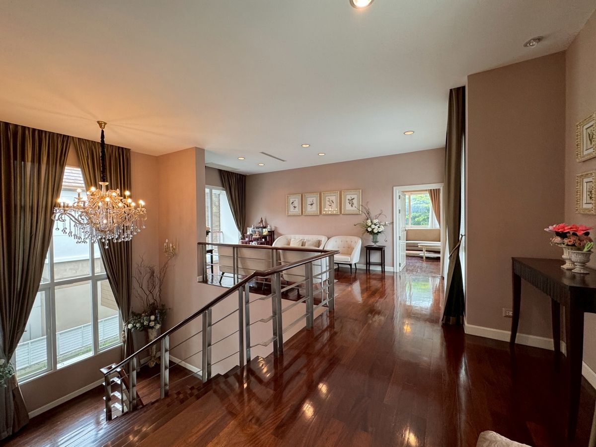 ขายบ้านพุทธมณฑล ศาลายา : (For Sale) Nirvana Icon Pinklao 19.5 ล้านบาท 3 ห้องนอน 4 ห้องน้ำ ขนาด 145 ตร.ว. โทร 0838824256 Big