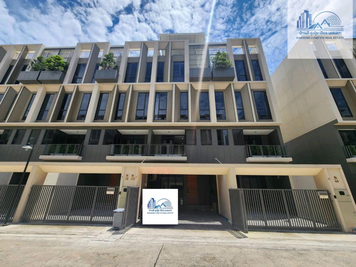 ให้เช่าทาวน์โฮมลาดพร้าว101 แฮปปี้แลนด์ : ให้เช่า Townhome เธอ ลาดพร้าว 93 ,สุด Luxury 💫🧑🏼‍🎄🧑🏼‍🎄联排别墅出租，Ther Ladprao 93，超级豪华