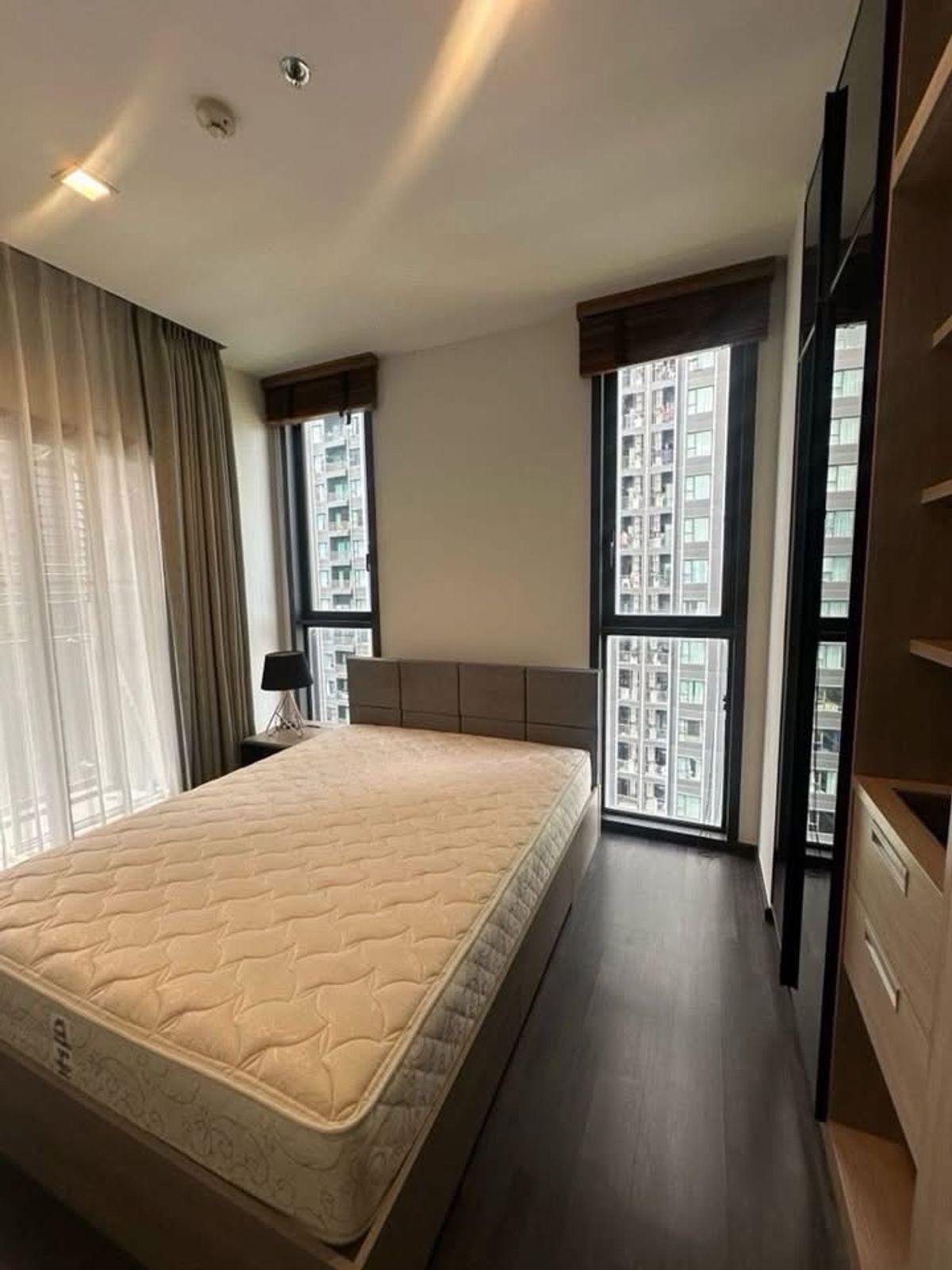 ให้เช่าคอนโดพระราม 9 เพชรบุรีตัดใหม่ RCA : For Rent📍the line asoke ratchada🛀1bed 1 bath📞0639399665
