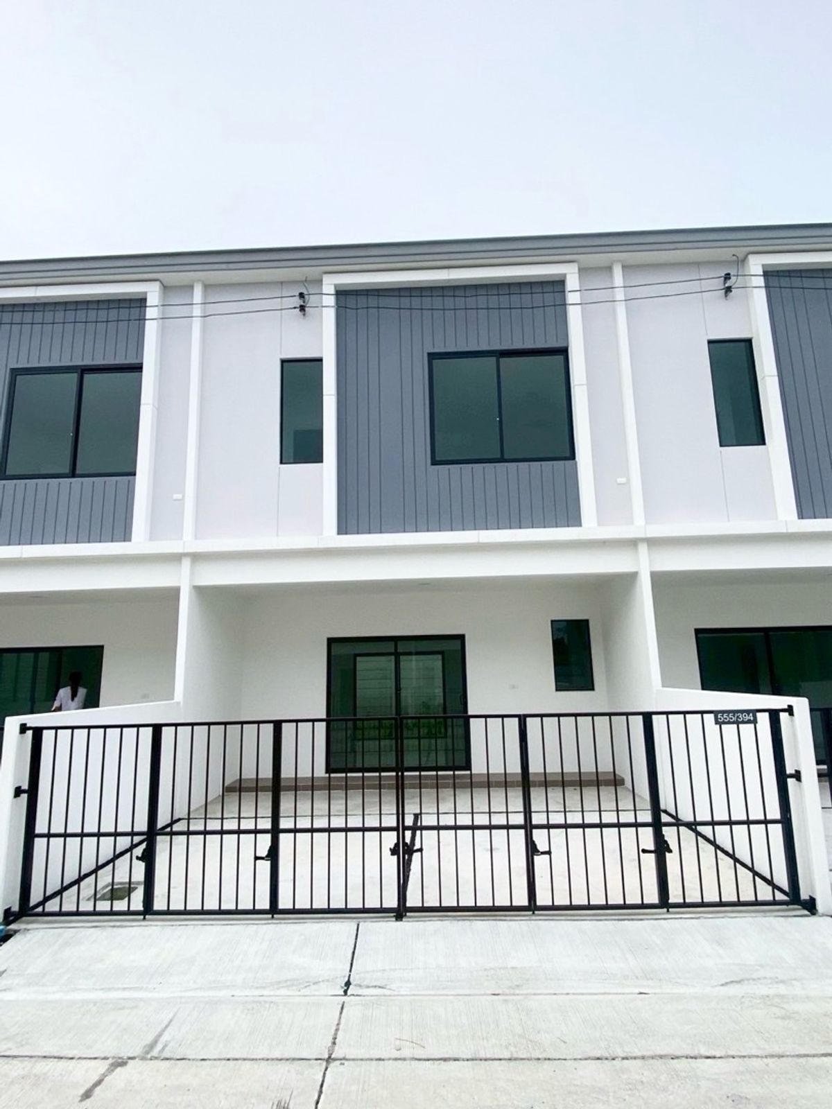ให้เช่าทาวน์โฮมลาดกระบัง สุวรรณภูมิ : The connect บางนาวงแหวน ใกล้เมกาบางนา 

