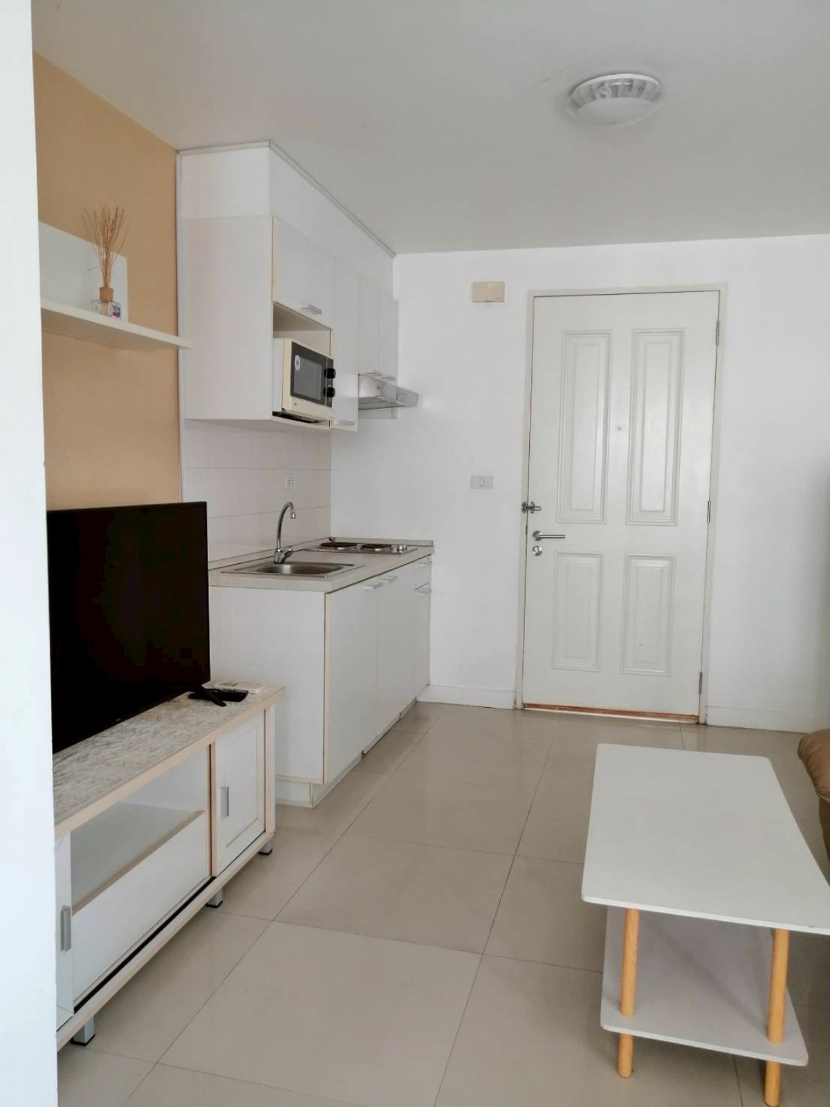 ให้เช่าคอนโดสุขุมวิท อโศก ทองหล่อ : The Clover Thonglor (เดอะ โคลเวอร์ ทองหล่อ) (1bed1bath 40sqm)