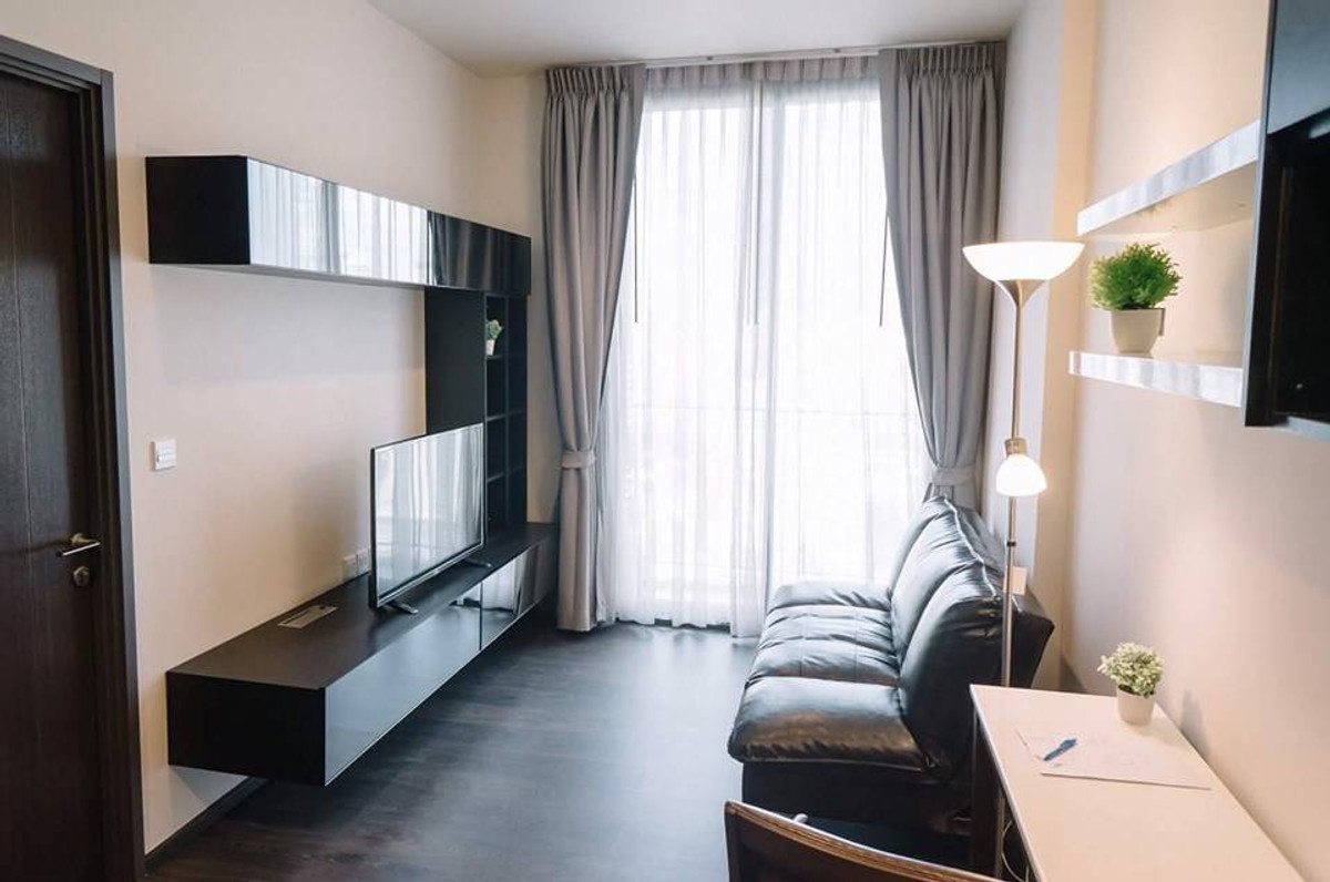 For RentCondoSukhumvit, Asoke, Thonglor : EDGE Sukhumvit 23 Condominium Room for Rent