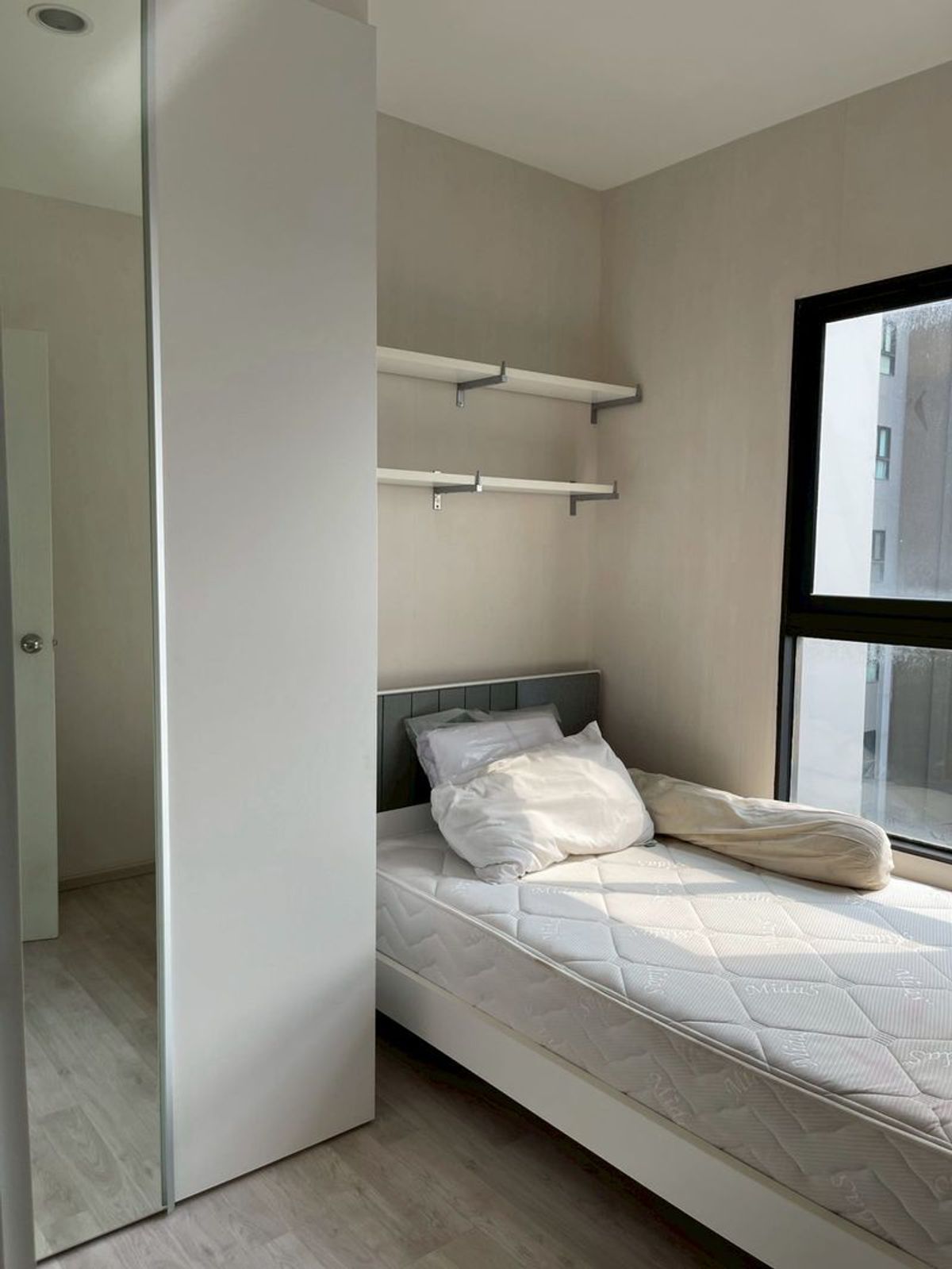 ขายคอนโดนนทบุรี บางใหญ่ บางบัวทอง : Plum Condo Central Station ขนาด 48 ตารางเมตร 2 ห้องนอน 2 ห้องน้ำ ชั้น 22 ตำบลเสาธงหิน อำเภอบางใหญ่ นนทบุรี