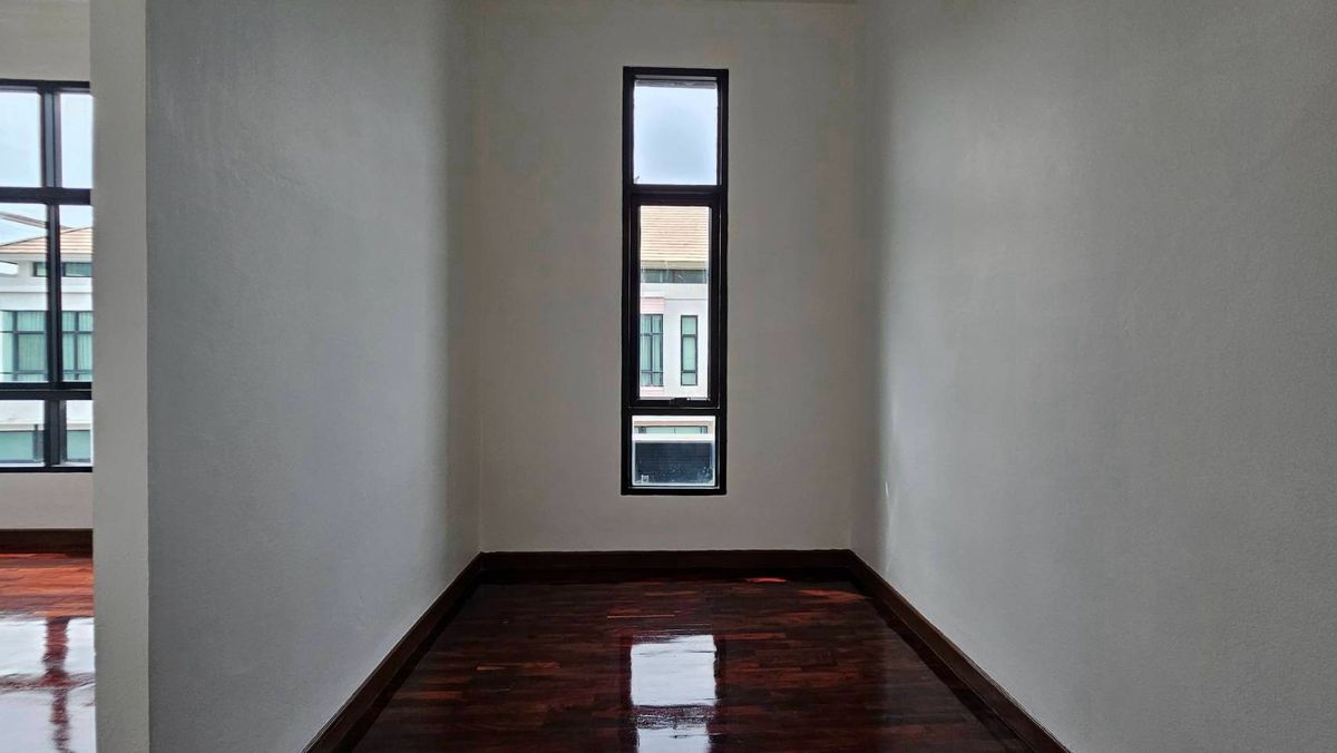 ขายโฮมออฟฟิศเลียบทางด่วนรามอินทรา : ขาย โฮมออฟฟิศ เดอะ ฮาบิแทท ศรีวรา ถนนศรีวรา ซอยลาดพร้าว 94 แขวงวังทองหลาง เขตวังทองหลาง กรุงเทพมหานคร 