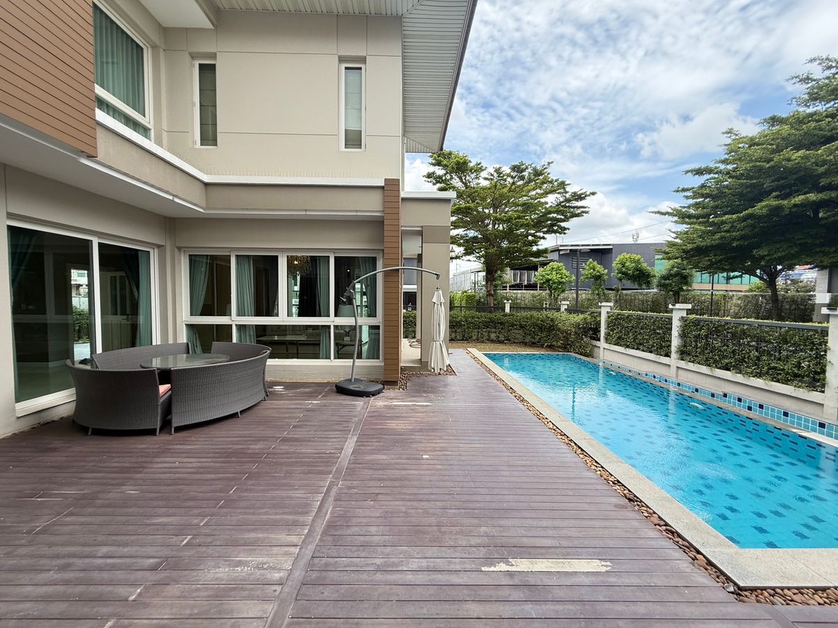 ขายบ้านพุทธมณฑล ศาลายา : (For Sale) Nirvana Icon Pinklao 19.5 ล้านบาท 3 ห้องนอน 4 ห้องน้ำ ขนาด 145 ตร.ว. โทร 0838824256 Big