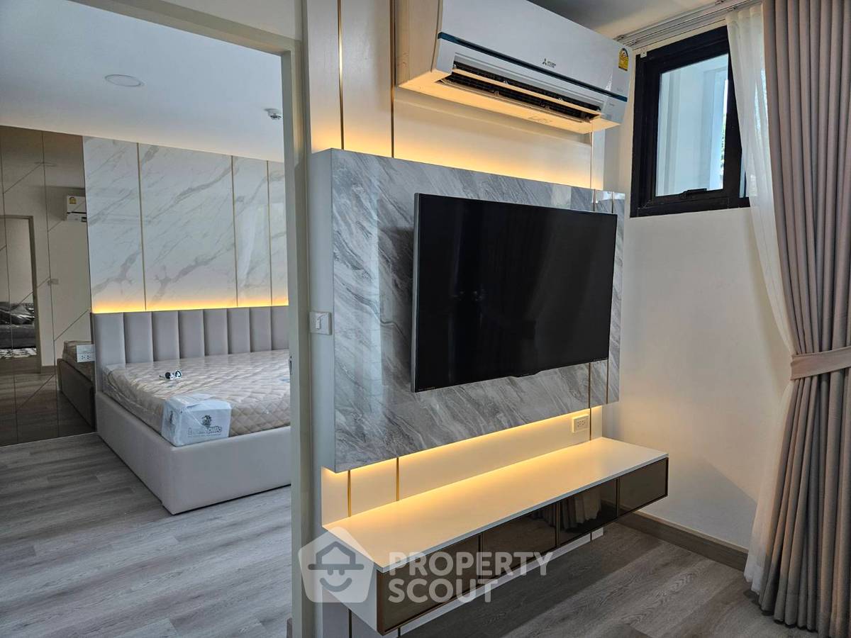 For SaleCondoOnnut, Udomsuk : 1-BR Condo at D 65 Condominium near BTS Ekkamai