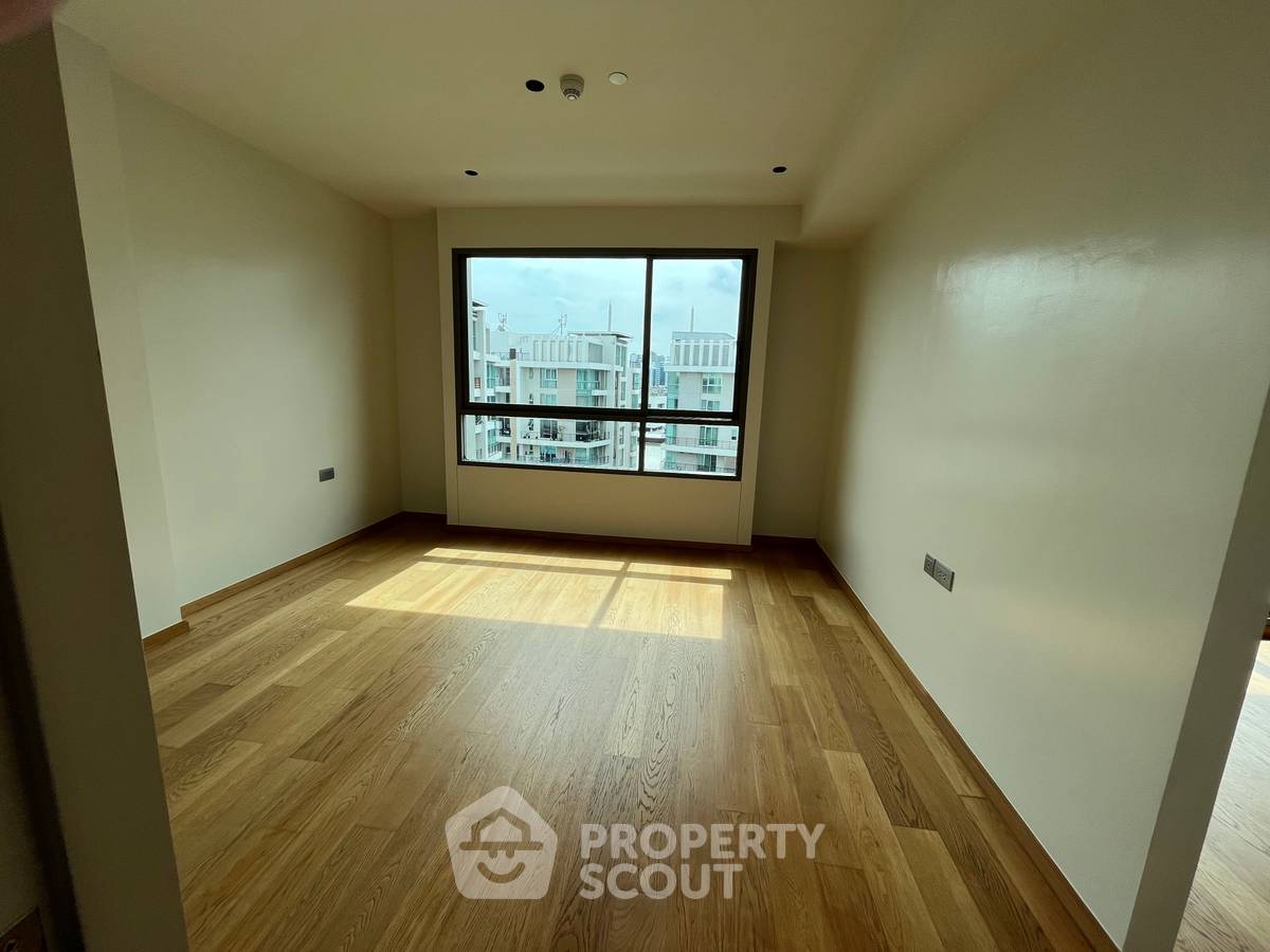 For SaleCondoRama3 (Riverside),Satupadit : 3-BR Condo at Supreme Legend Condominium near MRT Khlong Toei