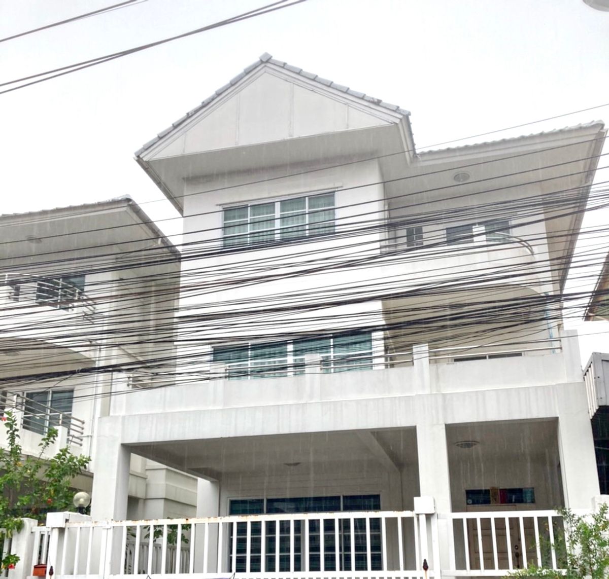 ให้เช่าบ้านรัชดา ห้วยขวาง : HK0005♛ให้เช่า บ้านเดี่ยว House 6 ห้องนอน⚝ห้วยขวาง♜MRT ห้วยขวาง∞099-5919653,065-9423251▚Line@sureresidence