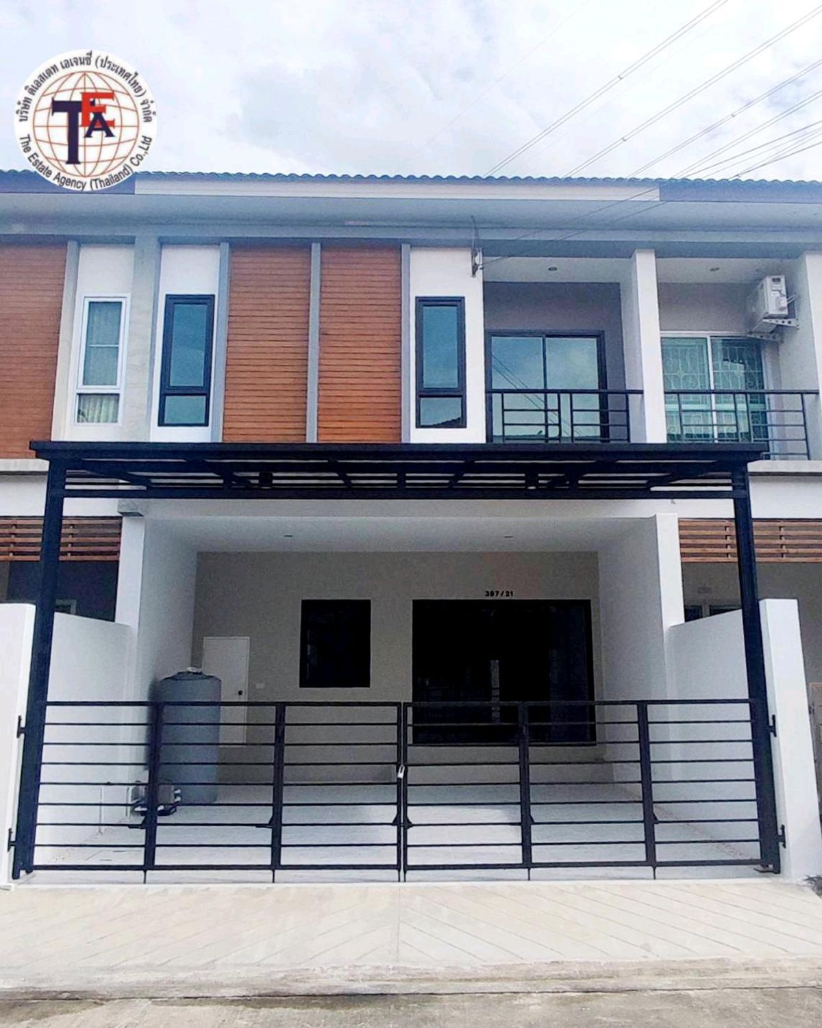 ขายทาวน์โฮมลาดกระบัง สุวรรณภูมิ : ขายทาวน์เฮ้าส์ 2 ชั้น หมู่บ้านราชพฤกษ ์เฟส 3 ฉลองกรุง 61 ลำปลาทิว ลาดกระบัง หนองจอก ม.เทคโนโลยีเจ้าคุณทหารลาดกระบัง ม.เทคโนโลยีมหานคร นิคมอุตสาหกรรมลาดกระบัง สนามบินสุวรรณภูมิ