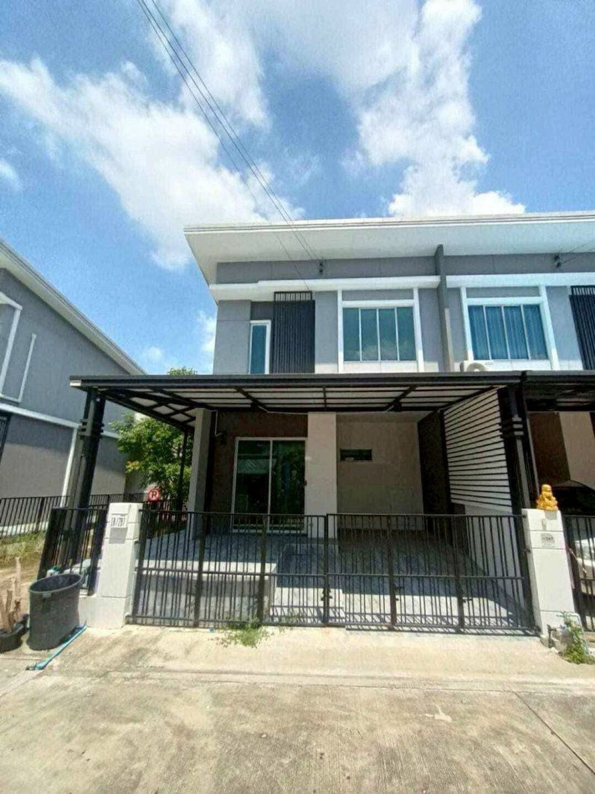 For RentTownhomePathum Thani,Rangsit, Thammasat : 2 -story townhome for rent, PRUKSA VILLE, Rangsit - Soi Workpoint On Rangsit -Pathum Thani Road