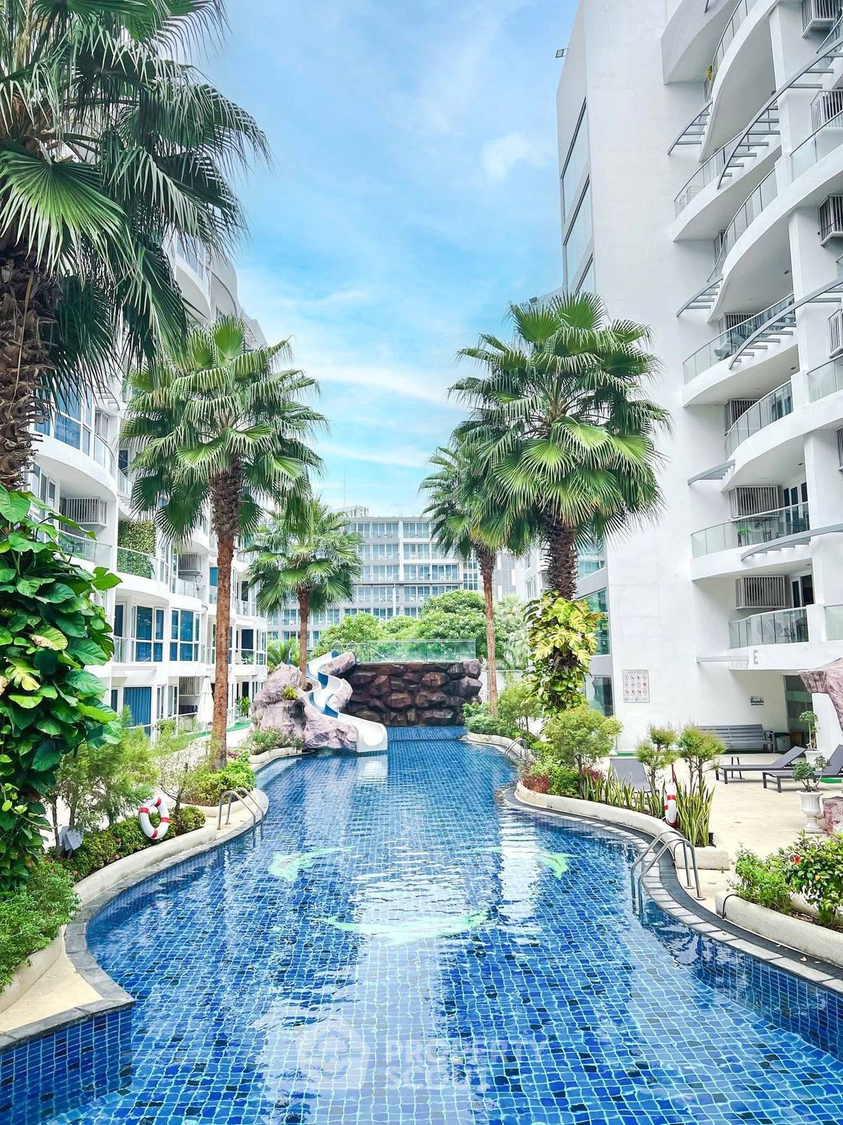 For SaleCondoPattaya, Bangsaen, Chonburi : 1-BR Condo at Grand Avenue Pattaya close to Pattaya South