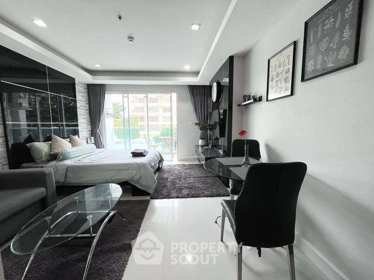 For SaleCondoPattaya, Bangsaen, Chonburi : Studio Condo at Cosy Beach View close to Phratamnak