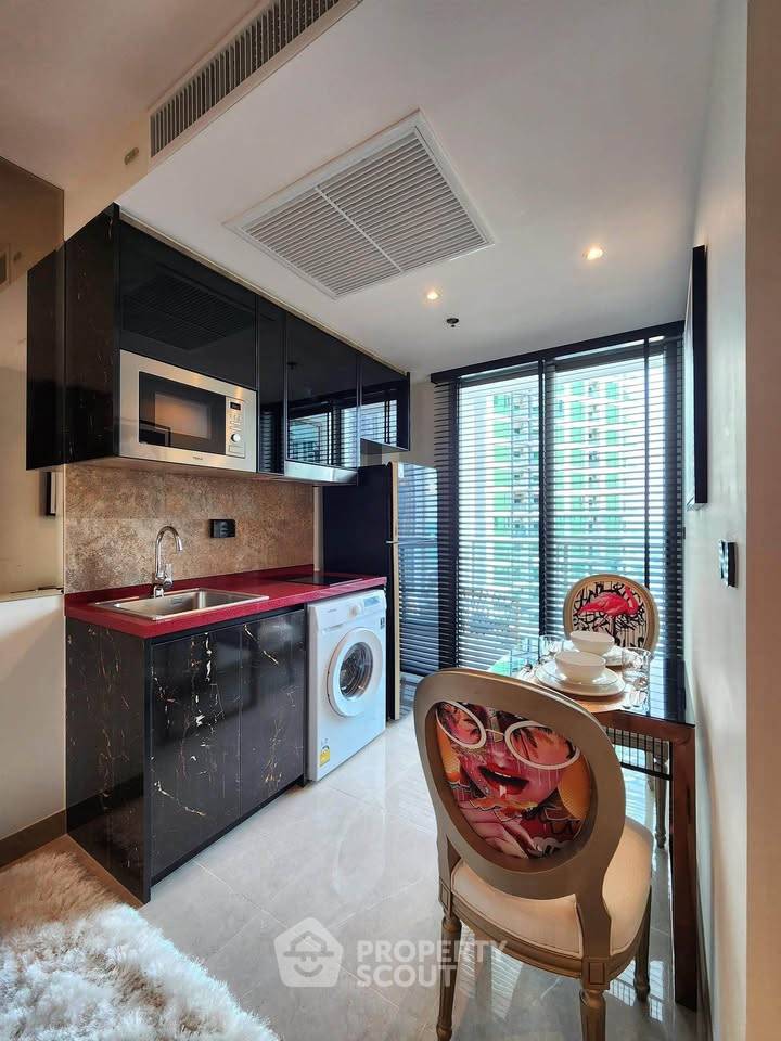 For SaleCondoPattaya, Bangsaen, Chonburi : 1-BR Condo at The Riviera Ocean Drive close to Jomtien Beach