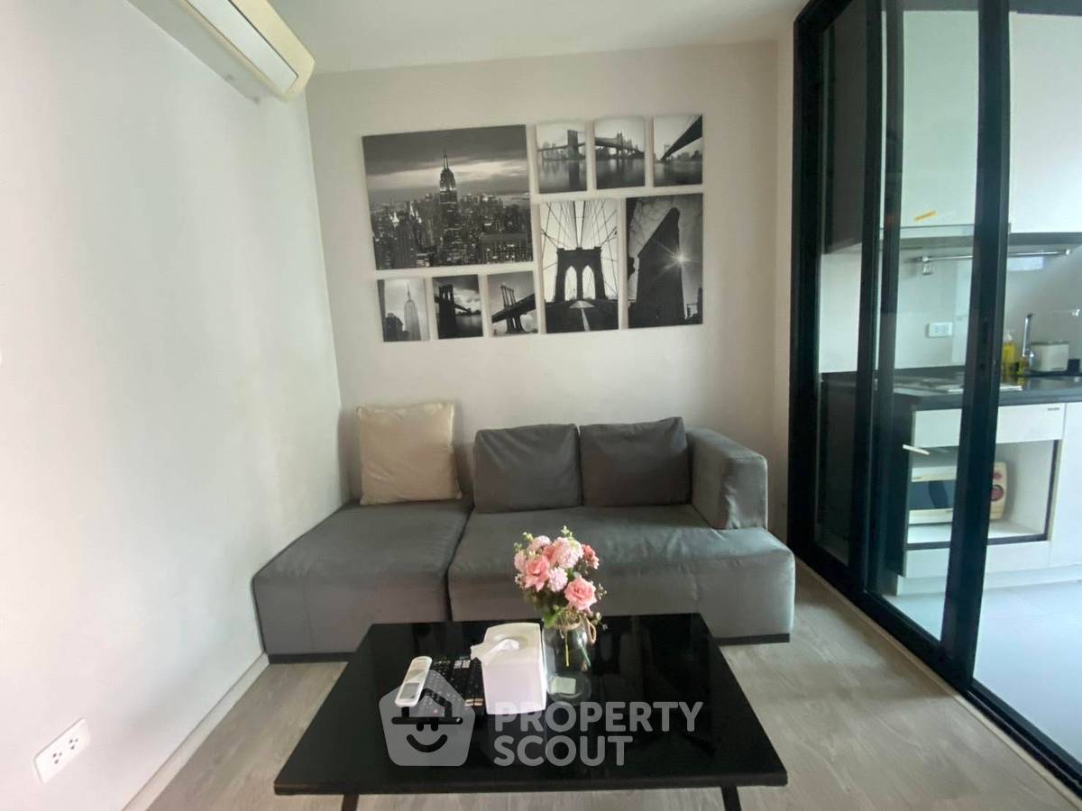 For SaleCondoPattaya, Bangsaen, Chonburi : 1-BR Condo at The Base Central Pattaya close to Central Festival Pattaya