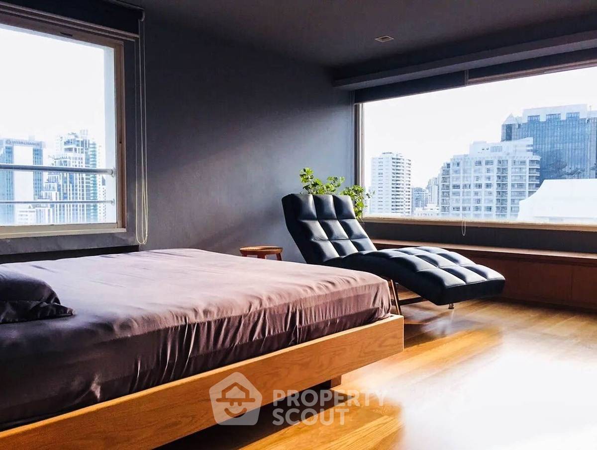 For SaleCondoSukhumvit, Asoke, Thonglor : 3-BR Condo at Liberty Park Condominium near MRT Sukhumvit