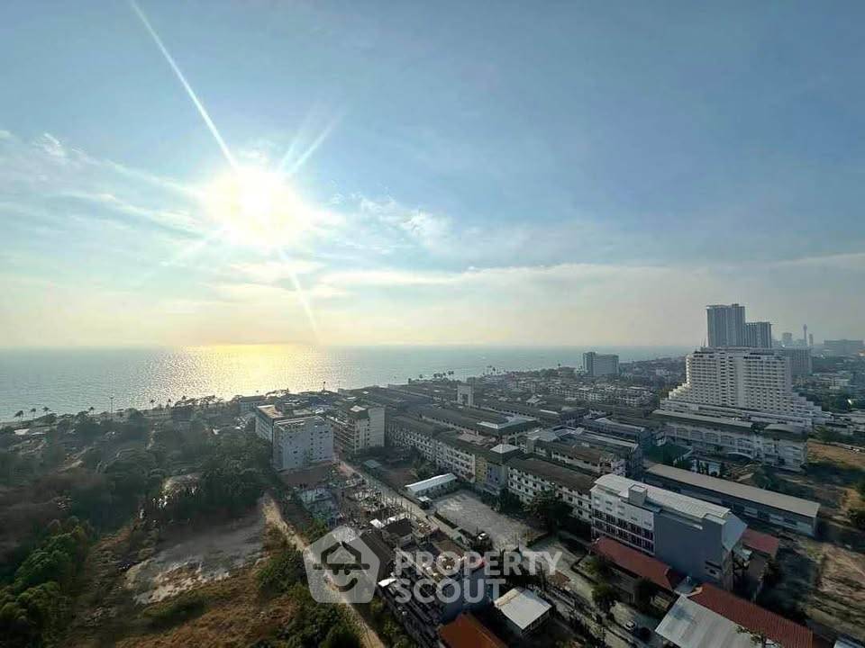 For SaleCondoPattaya, Bangsaen, Chonburi : 2-BR Condo at The Riviera Jomtien close to Jomtien Beach