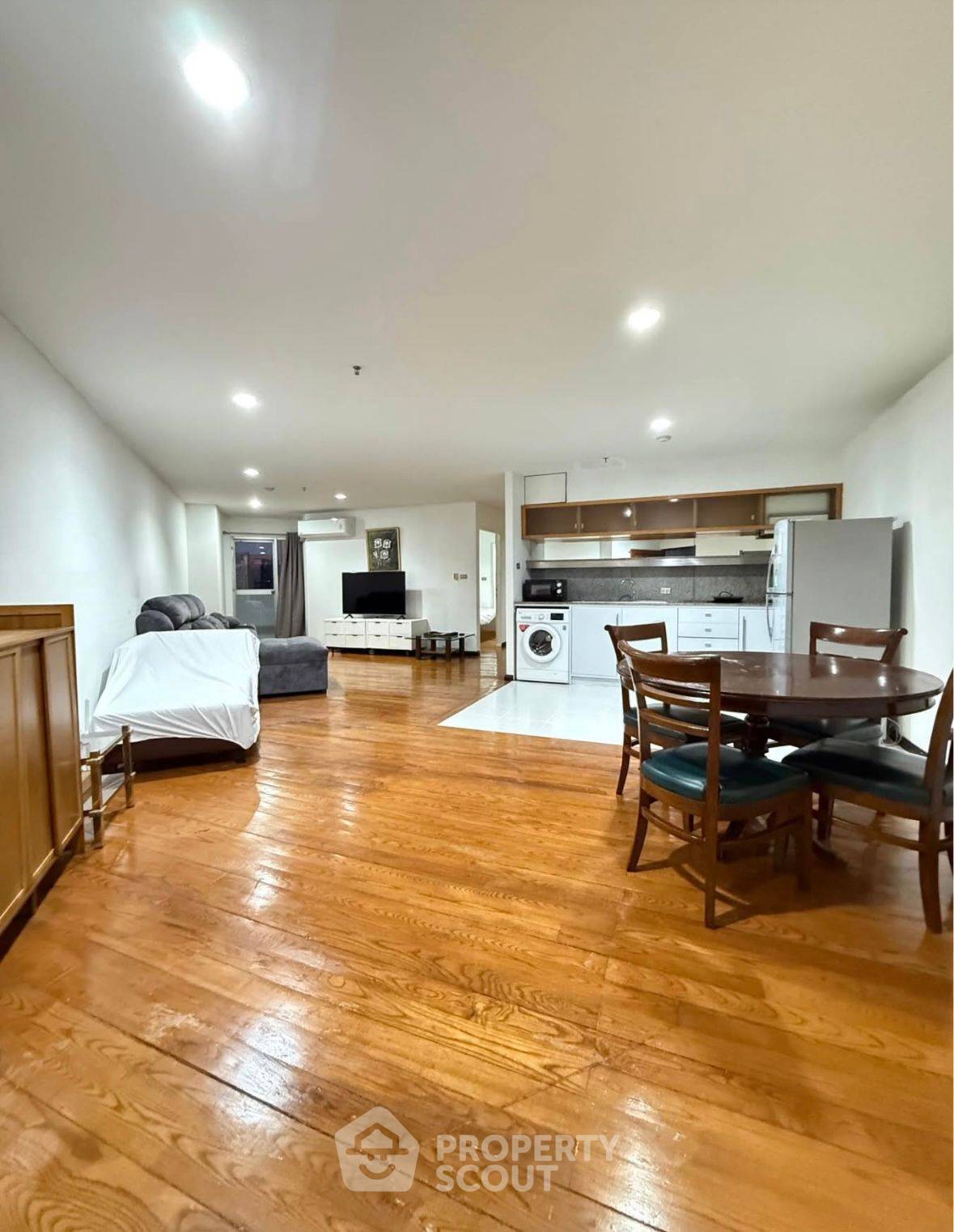 For RentCondoWitthayu, Chidlom, Langsuan, Ploenchit : 2-BR Condo at Wittayu Complex near BTS Phloen Chit