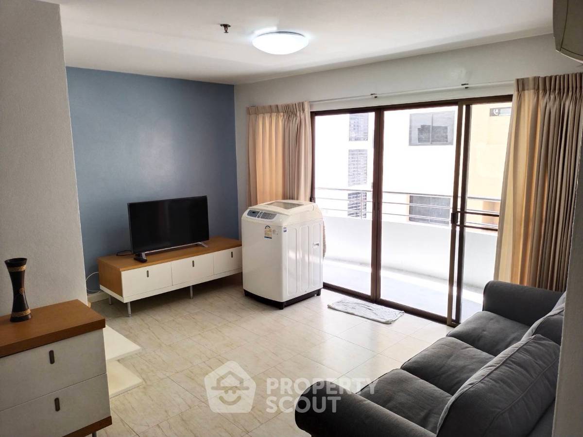 For SaleCondoSukhumvit, Asoke, Thonglor : 2-BR Condo at Top View Tower Condominium near BTS Thong Lor