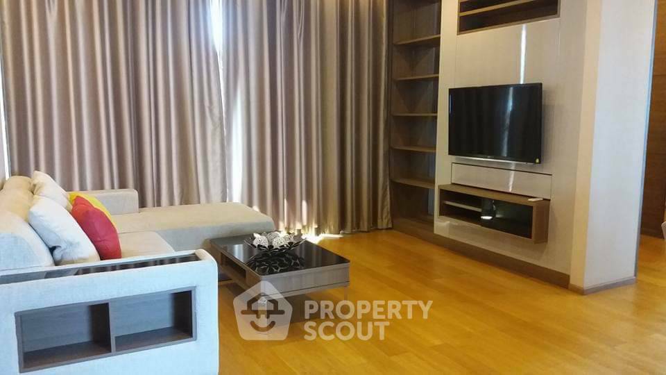 For SaleCondoRama9, Petchburi, RCA : 2-BR Condo at The Address Asoke near ARL Makkasan