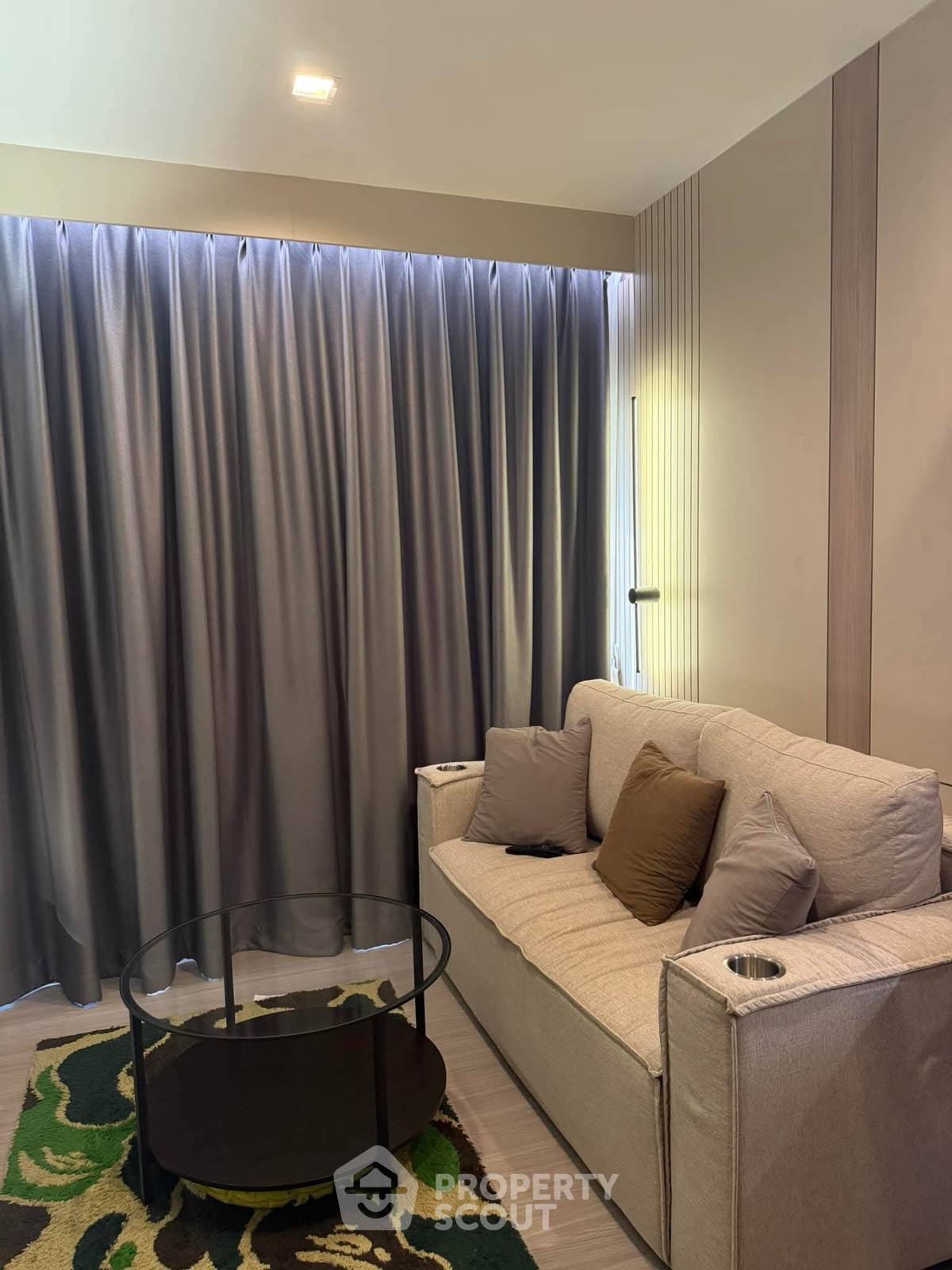 For SaleCondoRama9, Petchburi, RCA : 1-BR Condo at Life Asoke Hype near ARL Makkasan