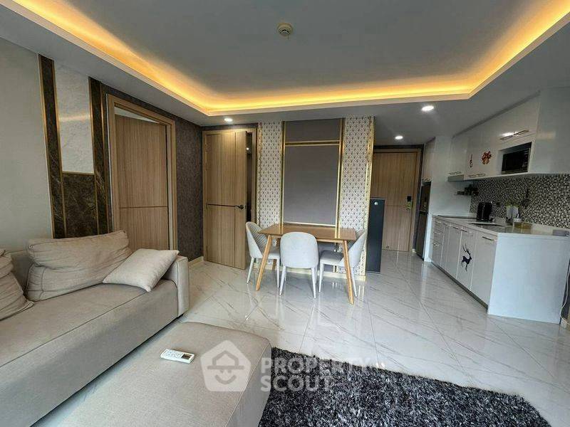 For SaleCondoPattaya, Bangsaen, Chonburi : 3-BR Condo at Dusit Grand Park 2 close to Pattaya