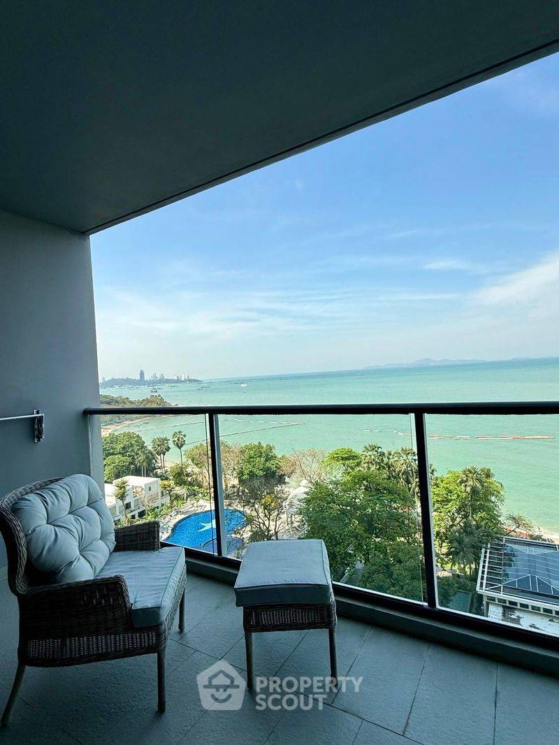 For SaleCondoPattaya, Bangsaen, Chonburi : 2-BR Condo at Zire Wongamat close to Wong Amat