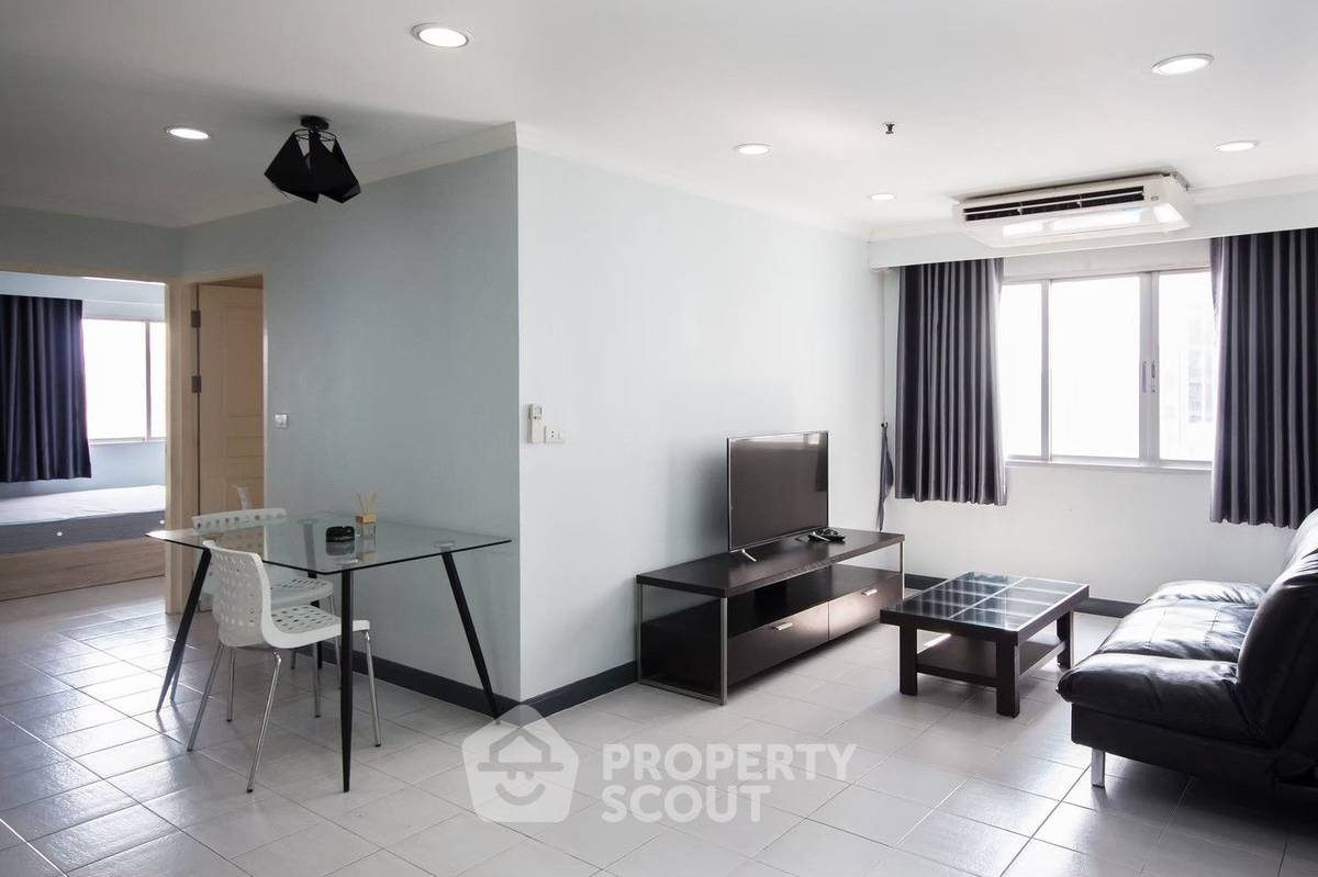 ให้เช่าคอนโดวิทยุ ชิดลม หลังสวน : คอนโด 2-ห้องนอน ที่ วิทยุ คอมเพล็กซ์ คอนโดมิเนียม ใกล้ BTS เพลินจิต