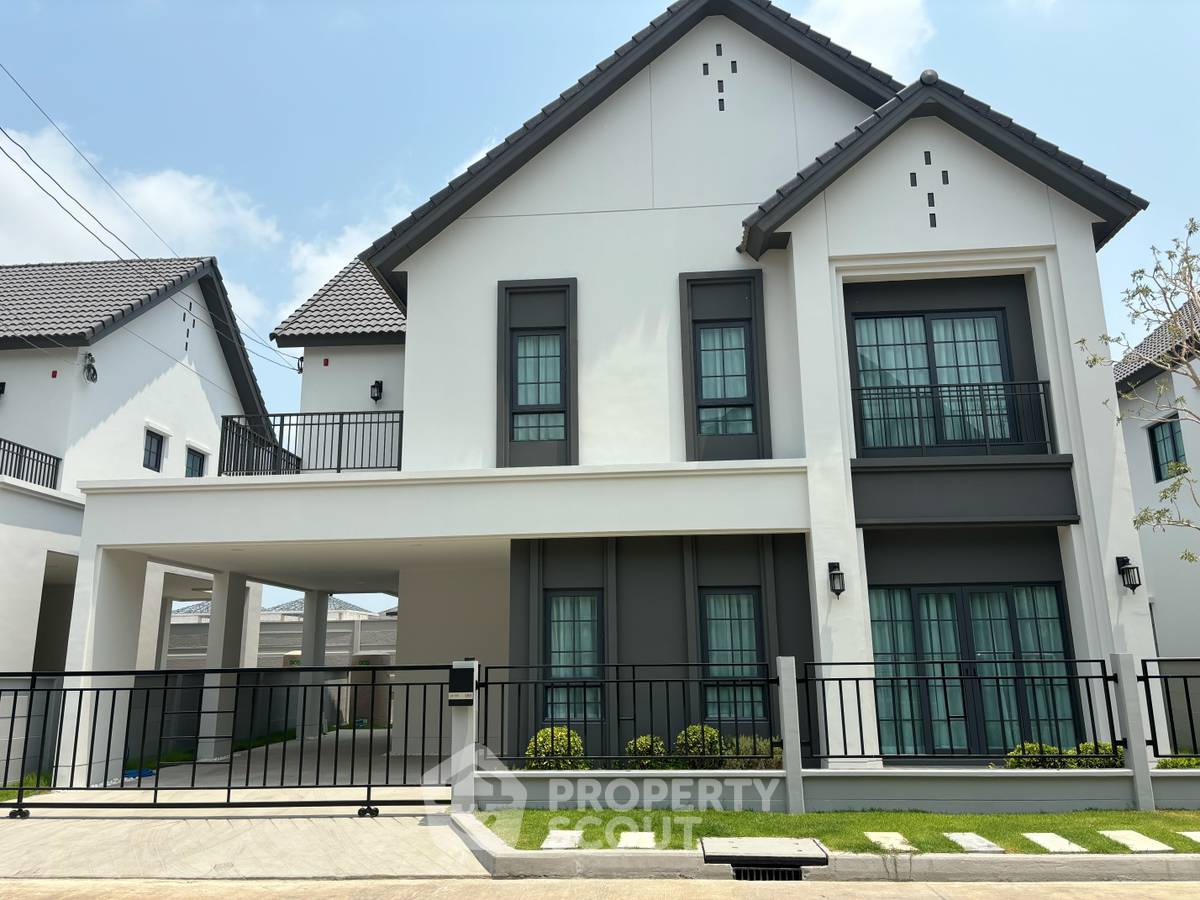 ให้เช่าบ้านบางนา แบริ่ง ลาซาล : บ้าน 4-ห้องนอน ที่ เซนโทร บางนา ใน บางแก้ว