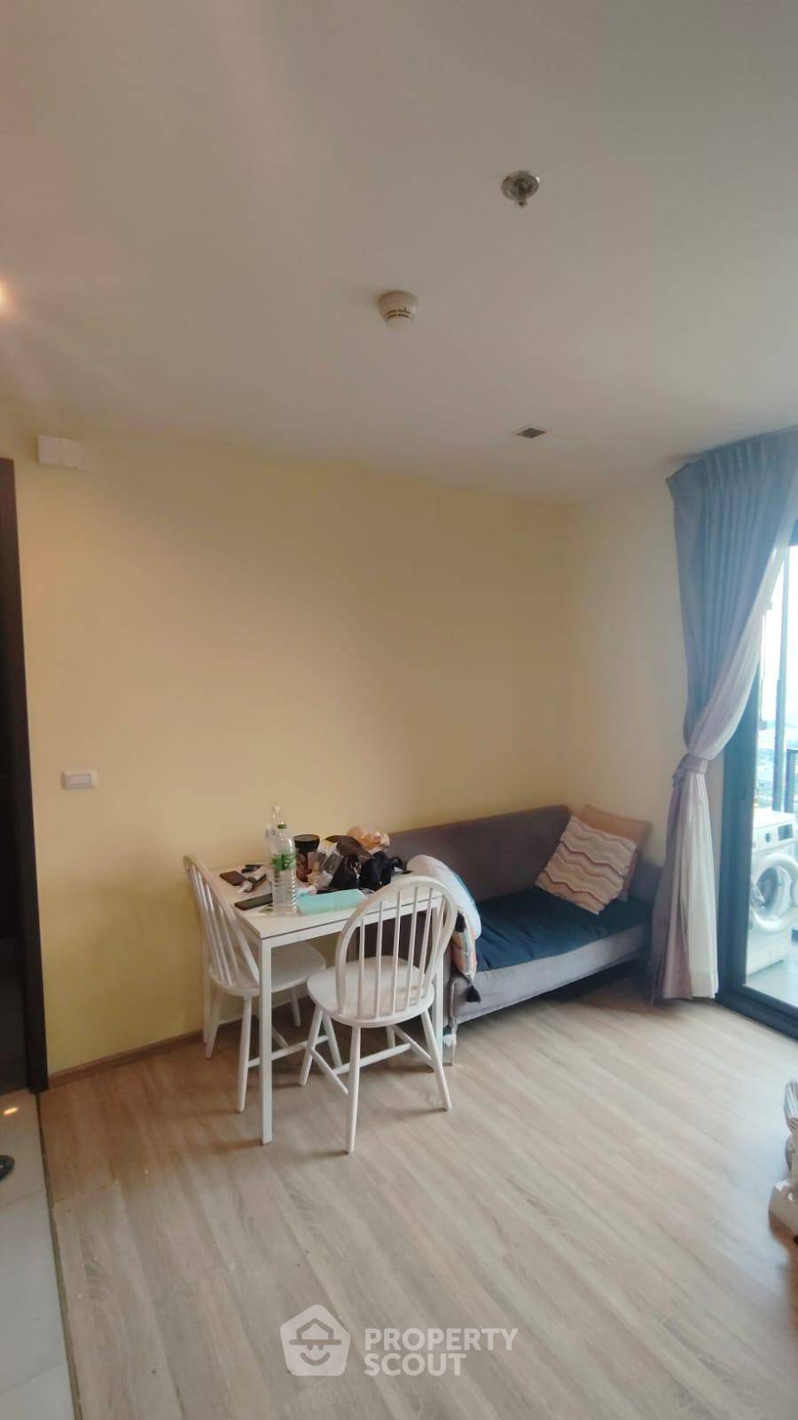 For SaleCondoRama9, Petchburi, RCA : 1-BR Condo at The Base Garden Rama 9 near ARL Ramkhamhaeng