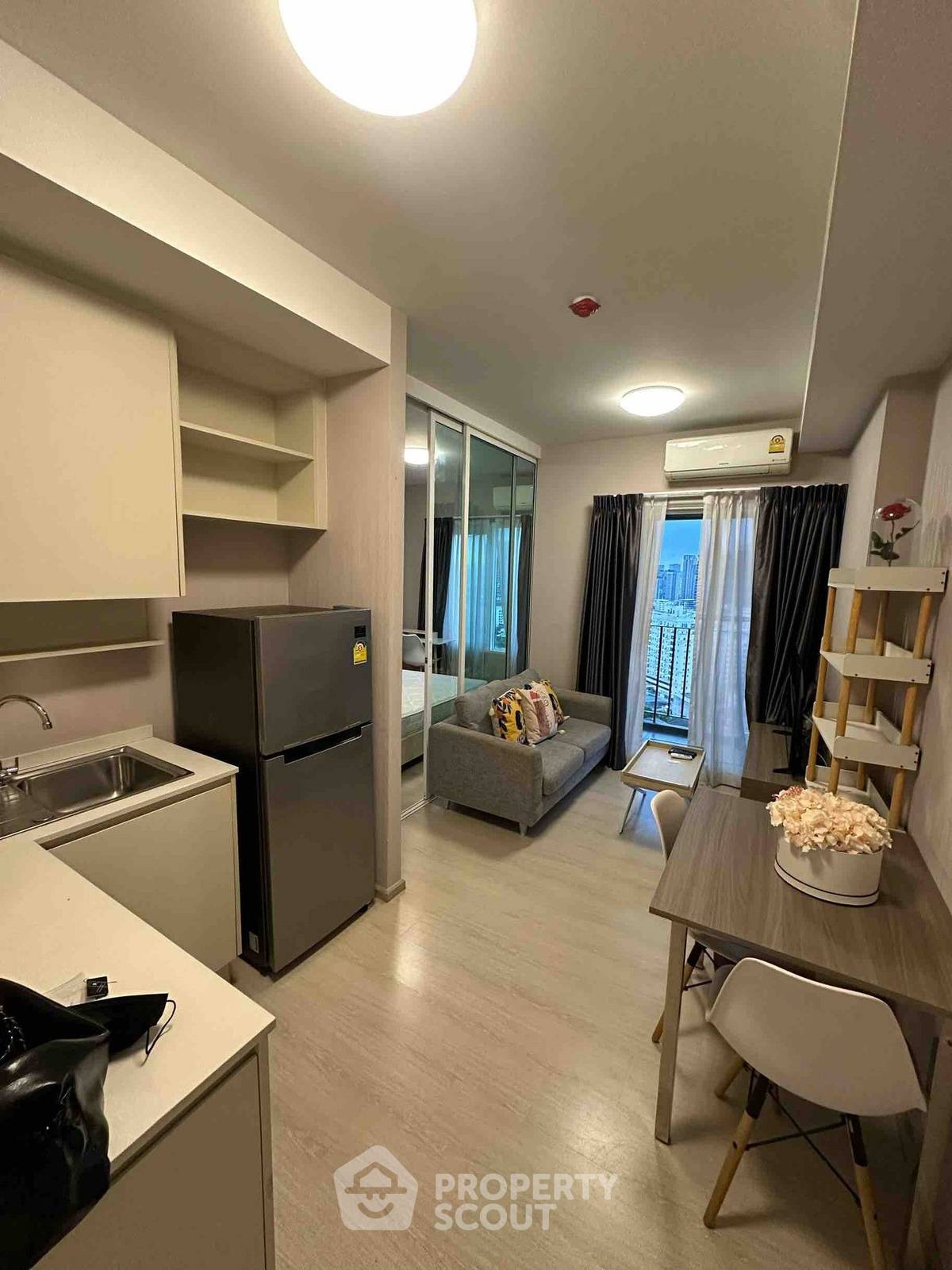 For SaleCondoRatchadapisek, Huaikwang, Suttisan : 1-BR Condo at Chapter One Eco (Ratchada-HuaiKhwang) near MRT Huai Khwang