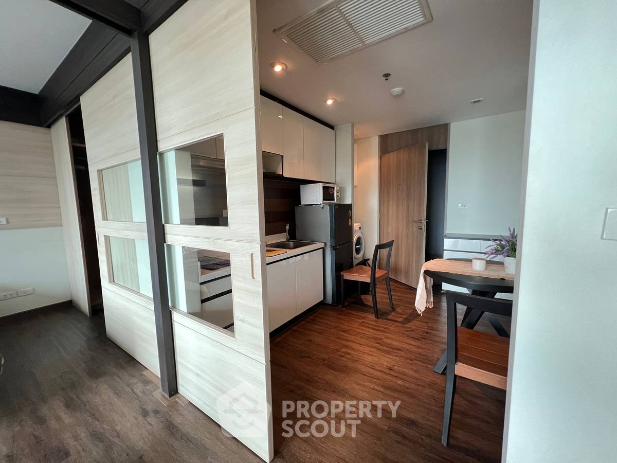 For SaleCondoAri,Anusaowaree : 1-BR Condo at Noble Reflex near BTS Ari