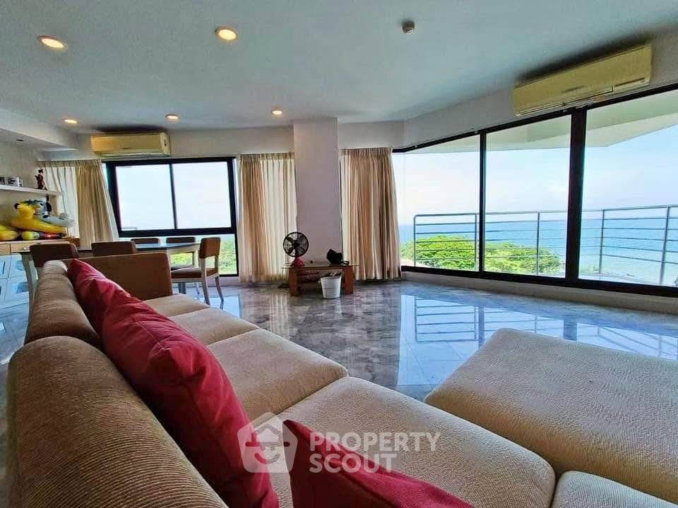 For SaleCondoHuahin, Prachuap Khiri Khan, Pran Buri : 3-BR Condo at Palm Pavilion Hua Hin close to Hua Hin City