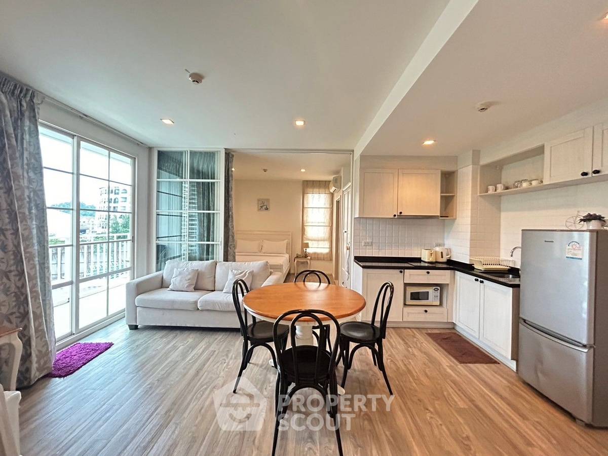 For SaleCondoHuahin, Prachuap Khiri Khan, Pran Buri : 2-BR Condo at Summer Hua Hin close to Khao Takiab beach