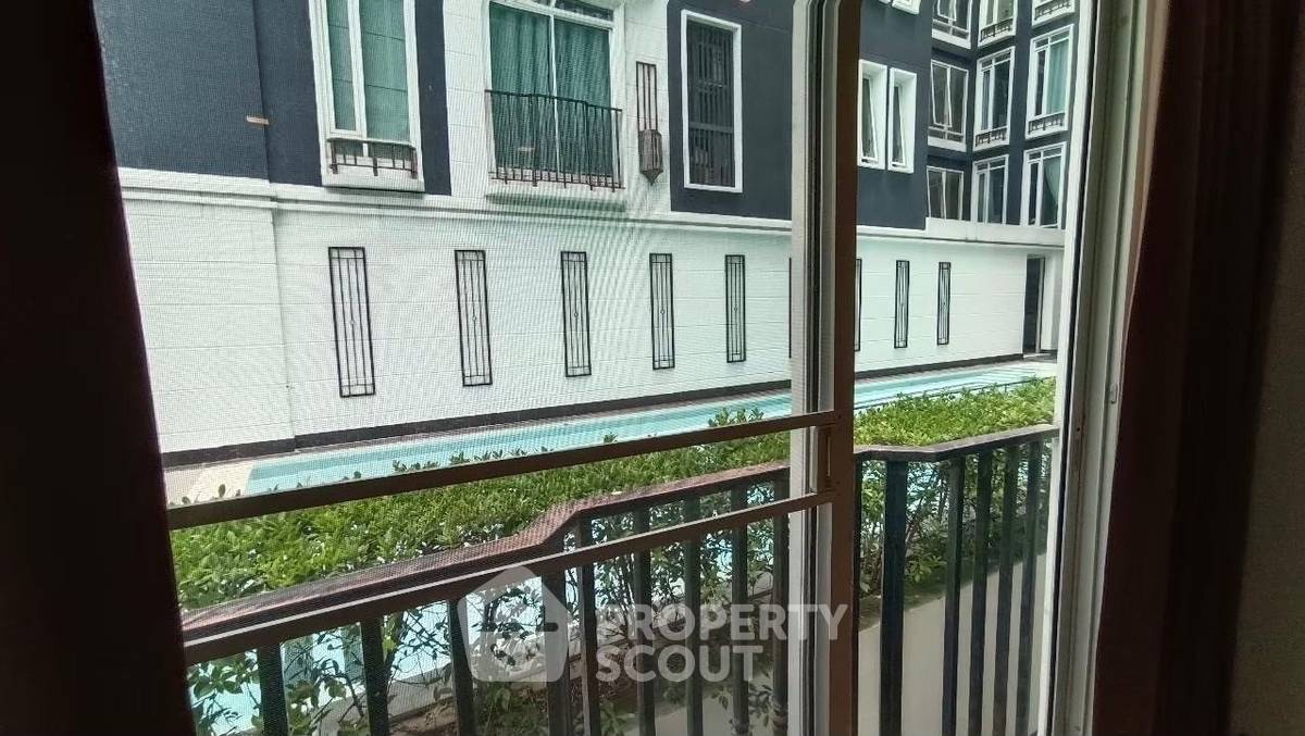 For SaleCondoSathorn, Narathiwat : 1-BR Condo at Maestro 01 Sathorn - Yenakat near MRT Khlong Toei
