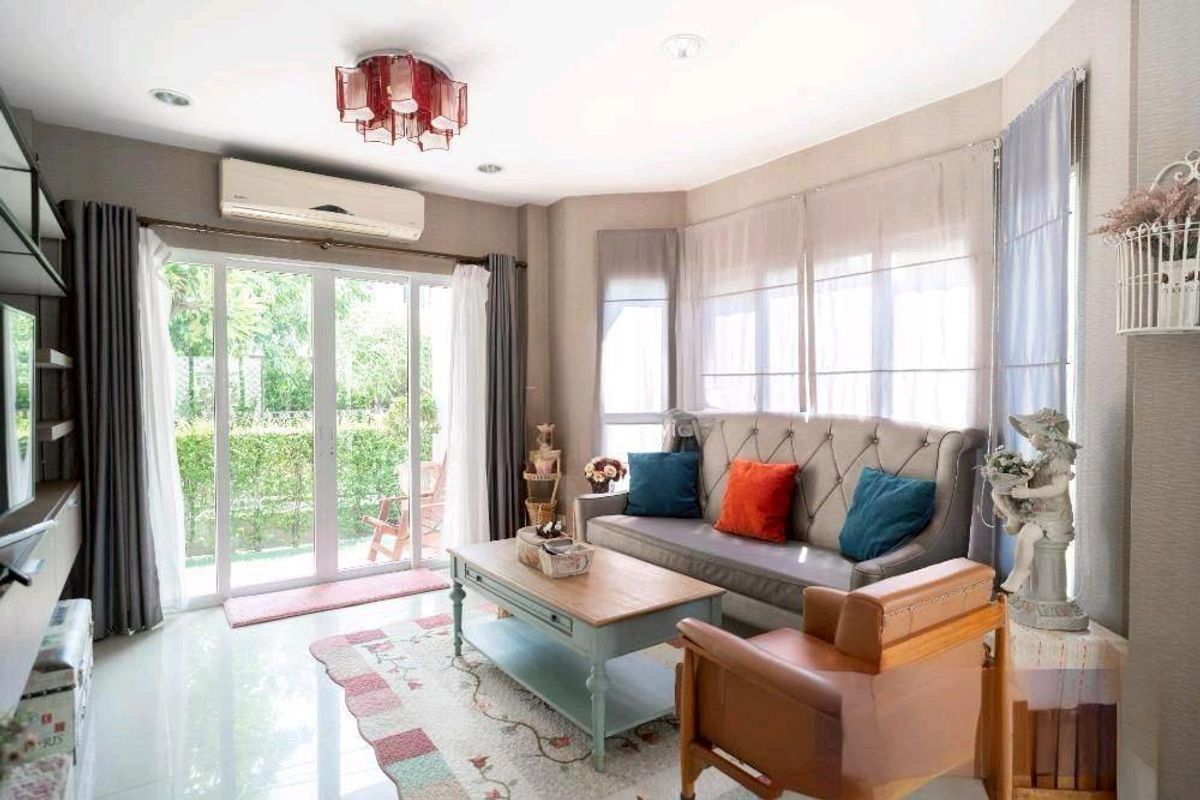 ให้เช่าบ้านมีนบุรี-ร่มเกล้า : 🏡ให้เช่าบ้านเดี่ยว เพอร์เฟค เพลส รามคำแหง 164 🏡 แต่งครบ พร้อมเฟอร์นิเจอร์ และเครื่องใช้ไฟฟ้า ✨️ 
🚈 ใกล้รถไฟฟ้าสายสีส้ม ใกล้ทางด่วน และสนามบินสุวรรณภูมิ 🛬