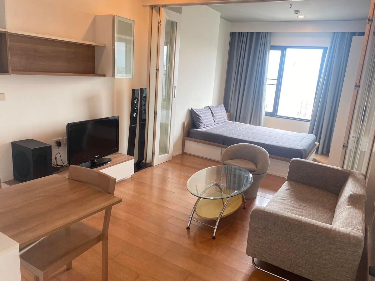 ขายคอนโดอ่อนนุช อุดมสุข : Blocs 77 / 1 Bedroom (SALE WITH TENANT), บลอคส์ 77 / 1 ห้องนอน (ขายพร้อมผู้เช่า) TANG166