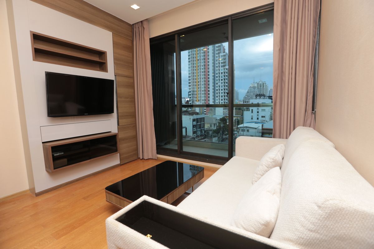 ให้เช่าคอนโดสาทร นราธิวาส : (for rent) The Address Sathorn ใกล้รถไฟฟ้า BTS เซนต์หลุยส์