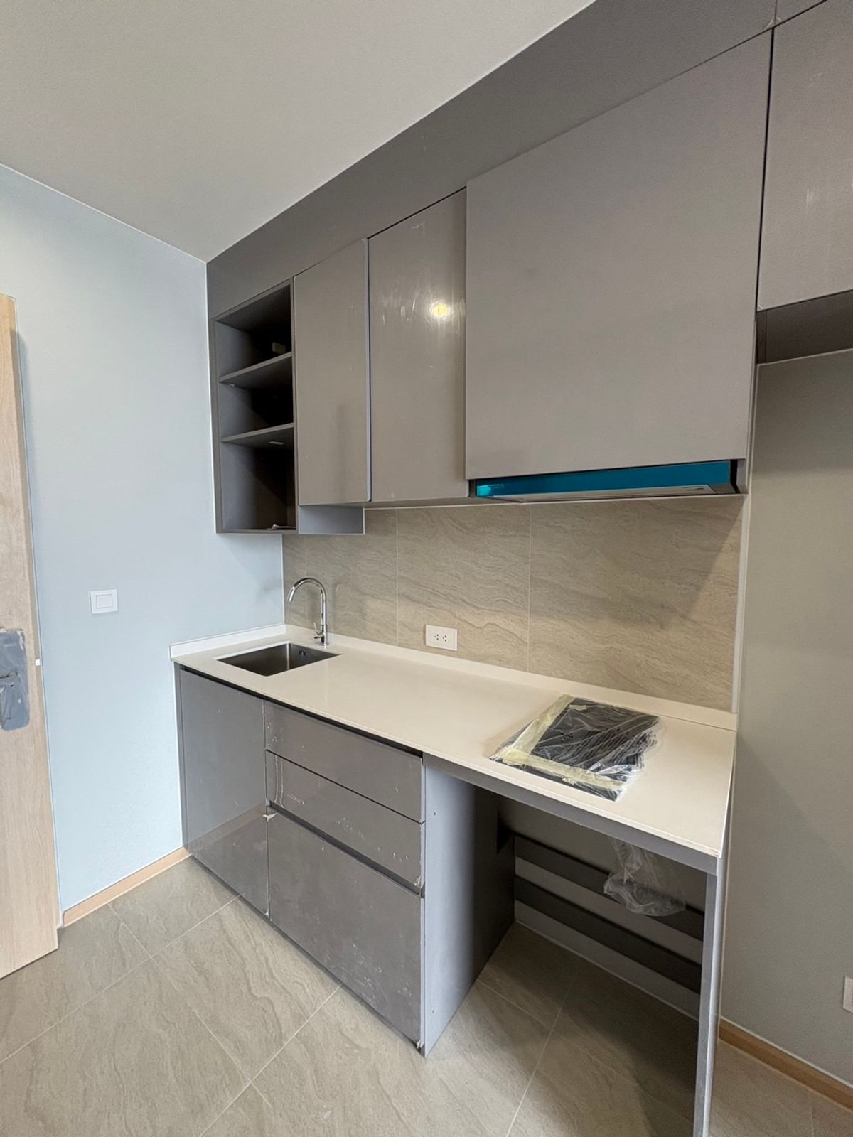 ขายคอนโดอ่อนนุช อุดมสุข : Foreign Quota ขายดาวน์คอนโด SkyRise Avenue Sukhumvit 64 ราคา 4,900,000 บาท [KRp250701]