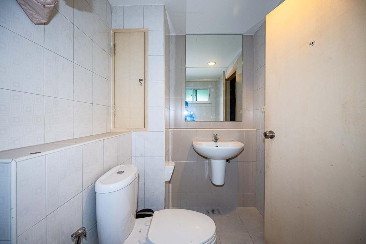 For SaleCondoSukhumvit, Asoke, Thonglor : 🔥Urgent Sale + 🔥Condo One Thonglor Station, near BTS Thonglor, fully furnished, ready to move in