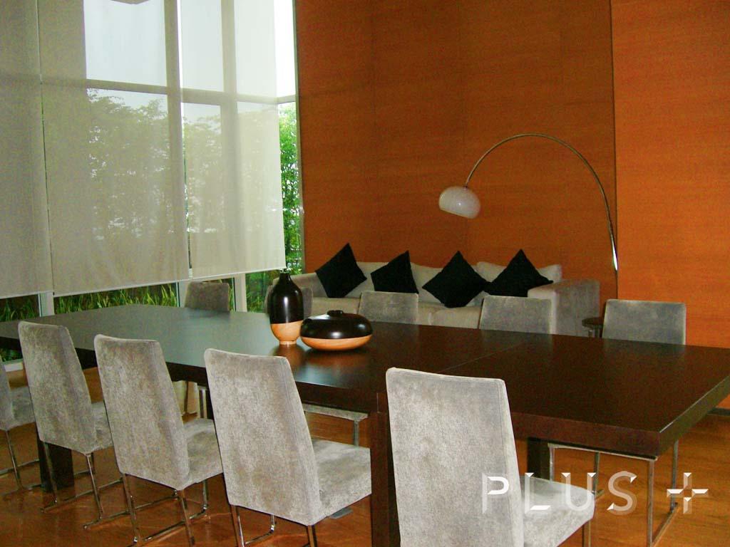 For SaleCondoSukhumvit, Asoke, Thonglor : 🔥Urgent Sale + 🔥Fullerton Sukhumvit, near BTS Ekkamai and BTS Thonglor, fully furnished, ready to move in.