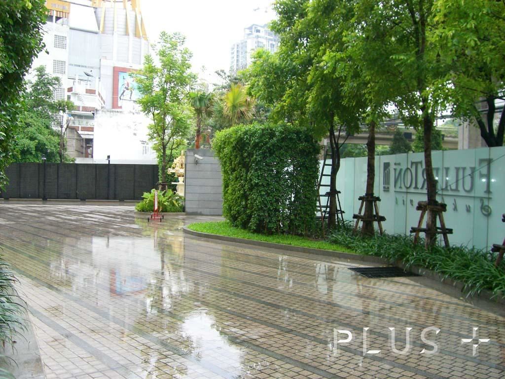 For SaleCondoSukhumvit, Asoke, Thonglor : 🔥Urgent Sale + 🔥Fullerton Sukhumvit, near BTS Ekkamai and BTS Thonglor, fully furnished, ready to move in.