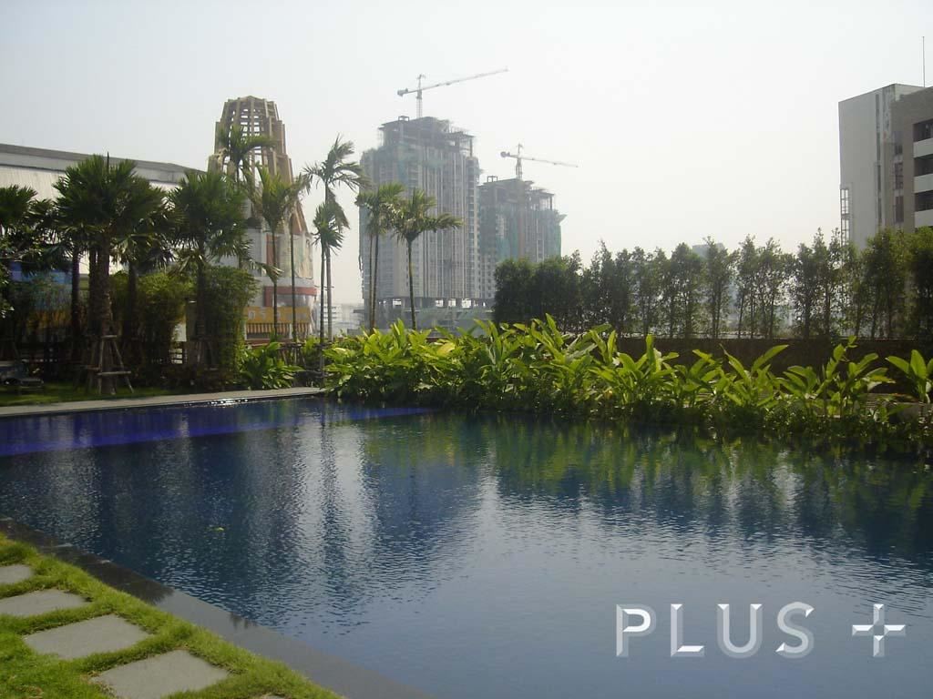 For SaleCondoSukhumvit, Asoke, Thonglor : 🔥Urgent Sale + 🔥Fullerton Sukhumvit, near BTS Ekkamai and BTS Thonglor, fully furnished, ready to move in.