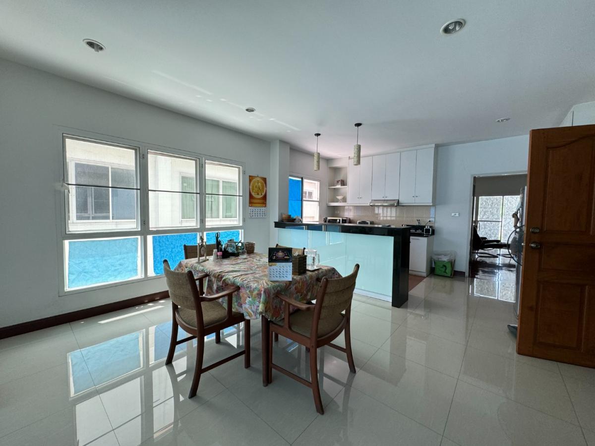 ขายทาวน์โฮมวิภาวดี ดอนเมือง หลักสี่ : 🔥ขายด่วน+🔥ทาวน์โฮม ซอยวิภาวดี 36 บ้านแฝดน่าอยู่รูปแบบทาวน์โฮม 3 ชั้น ย่านวิภาวดี 36