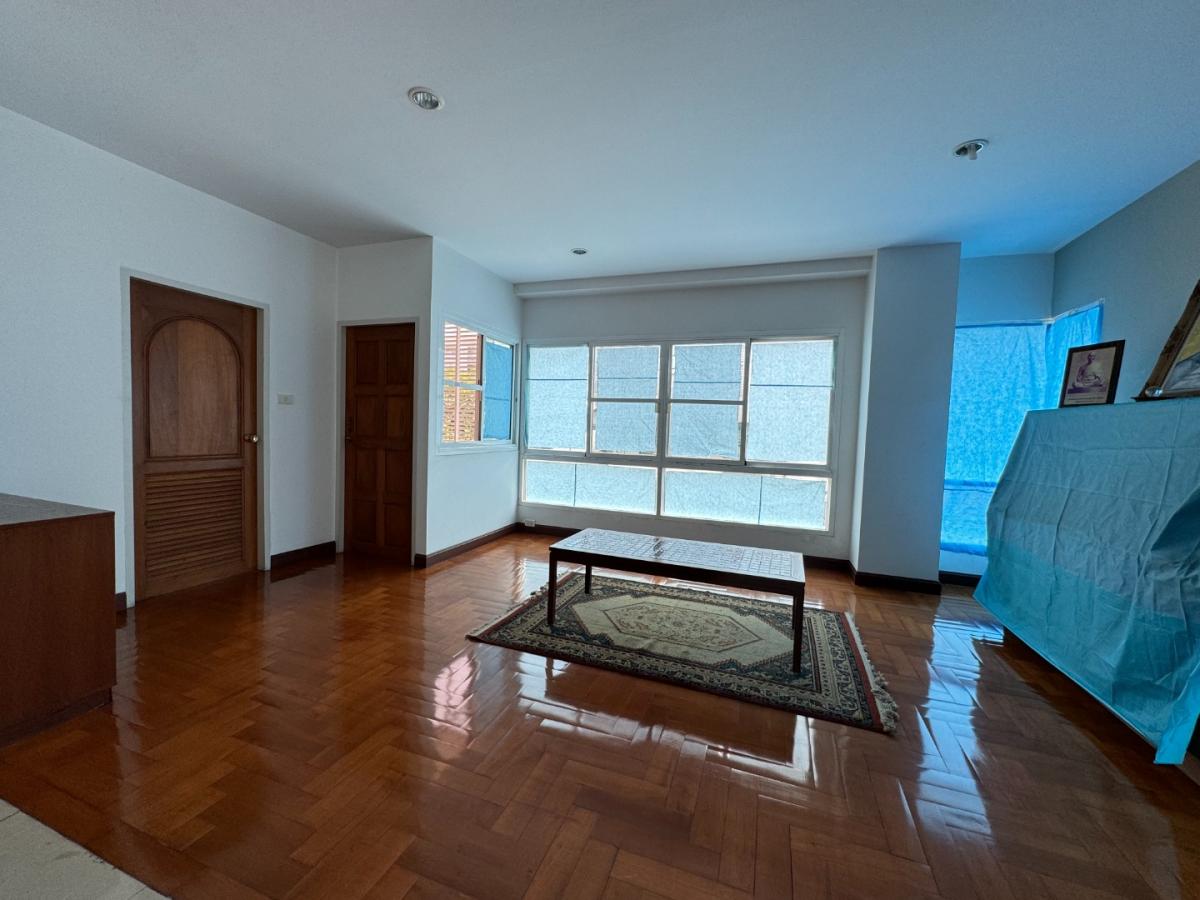 ขายทาวน์โฮมวิภาวดี ดอนเมือง หลักสี่ : 🔥ขายด่วน+🔥ทาวน์โฮม ซอยวิภาวดี 36 บ้านแฝดน่าอยู่รูปแบบทาวน์โฮม 3 ชั้น ย่านวิภาวดี 36